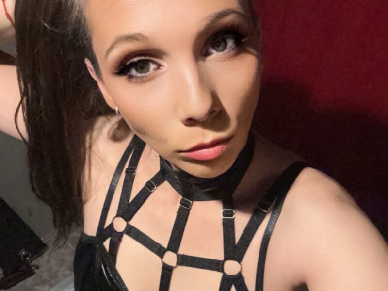 Mistress Mixary Autoritaria perversa y cruel Sesiones Online Venta de Vídeos