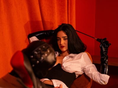 Oscura y celestial- BDSM and FEMDOM Queen
